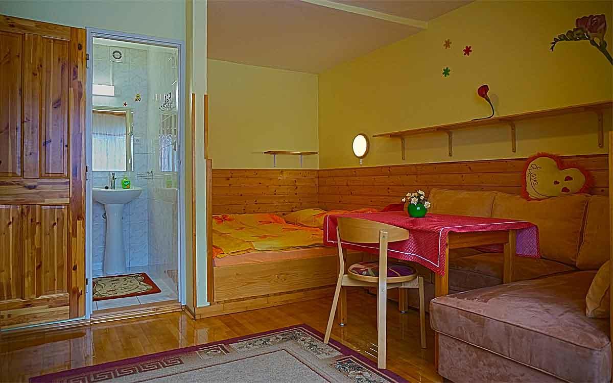 Penzion A Drevenica Pri Hati Терхова Экстерьер фото